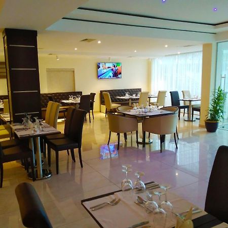 Monty Suites & Golf Uyo Eksteriør bilde