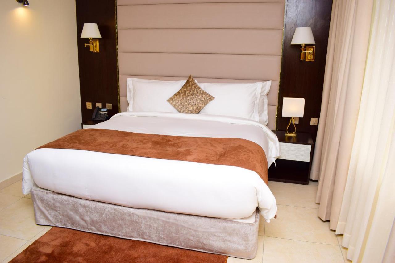 Monty Suites & Golf Uyo Eksteriør bilde
