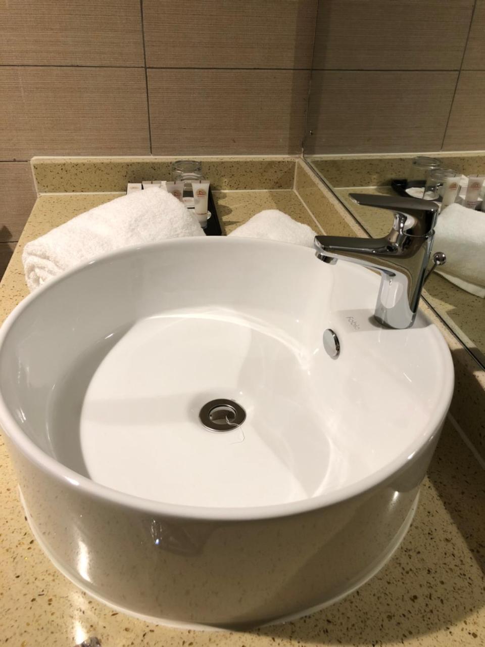 Monty Suites & Golf Uyo Eksteriør bilde