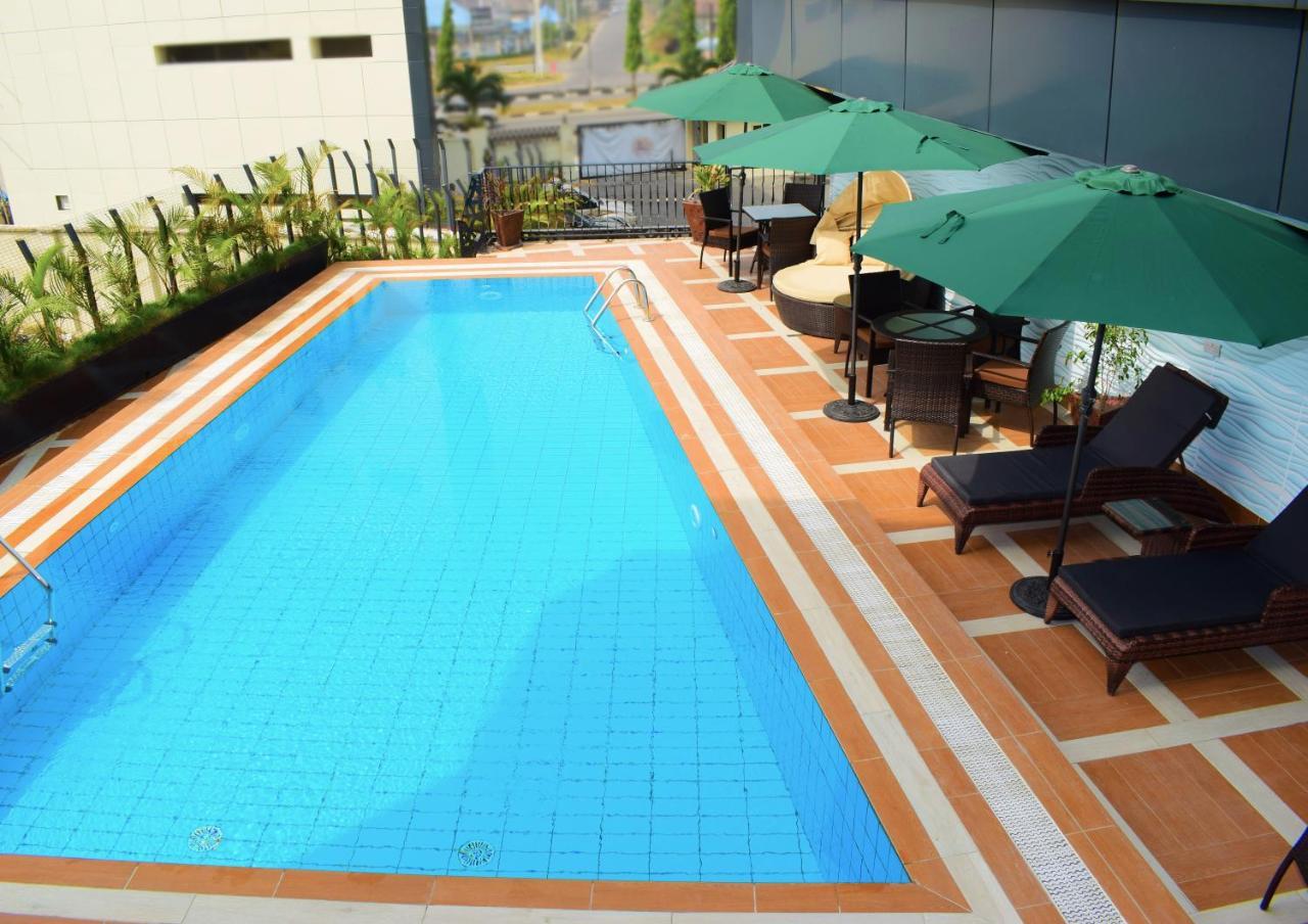 Monty Suites & Golf Uyo Eksteriør bilde